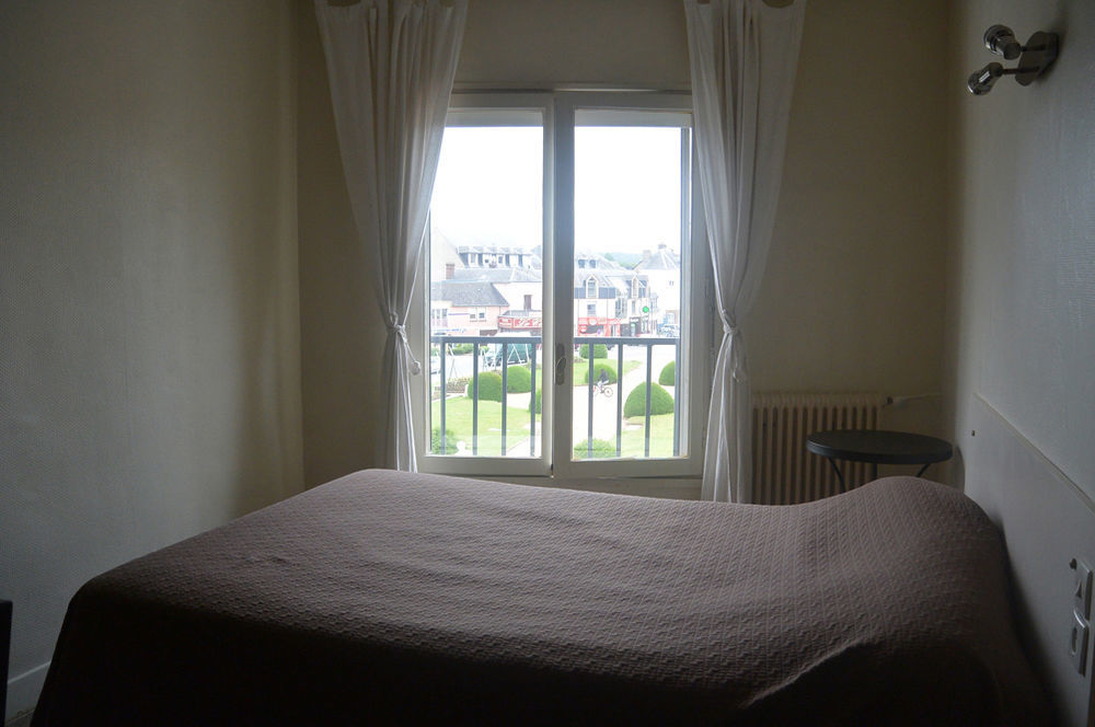 Hotel De Rouen Louviers Kültér fotó